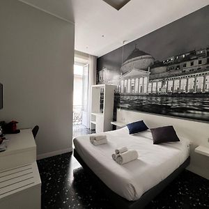 Beverello Rooms